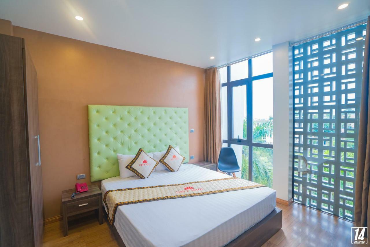 Luffy Hotel Uong Bi Exteriör bild